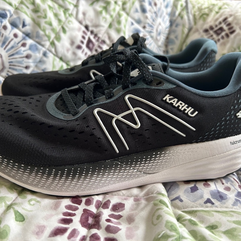 Women’s Karhu Fulcrum Sneakers